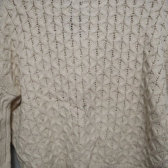 Moon & Madison cream cable-knit cropped sweater. - Picture 7 of 7